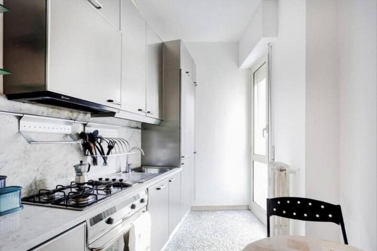 Porta Romana Comfortable Flat Con Balcone Milan Exterior photo