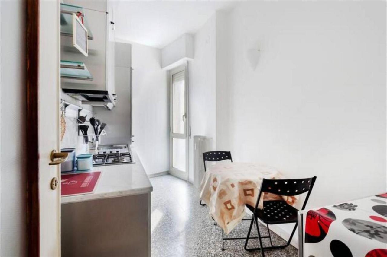 Porta Romana Comfortable Flat Con Balcone Milan Exterior photo